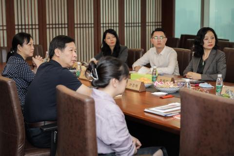 罗湖区委统战部副部长、工商联党组书记叶志伟一行到富联娱乐调研