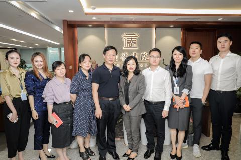 罗湖区委统战部副部长、工商联党组书记叶志伟一行到富联娱乐调研