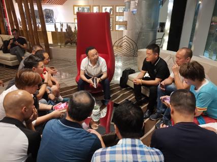 让中国企业家更有眼界——富联娱乐创始人李厚德率领企业家学员游学越南站