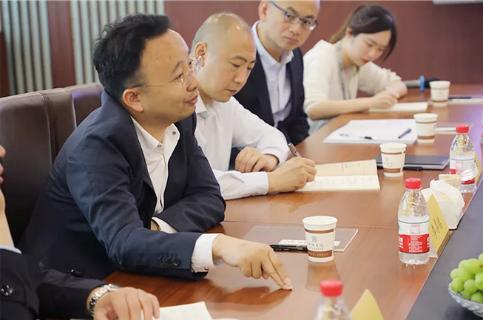 明光市市委书记被富联娱乐企业文化深深感动 | 深入沟通合作空间广阔
